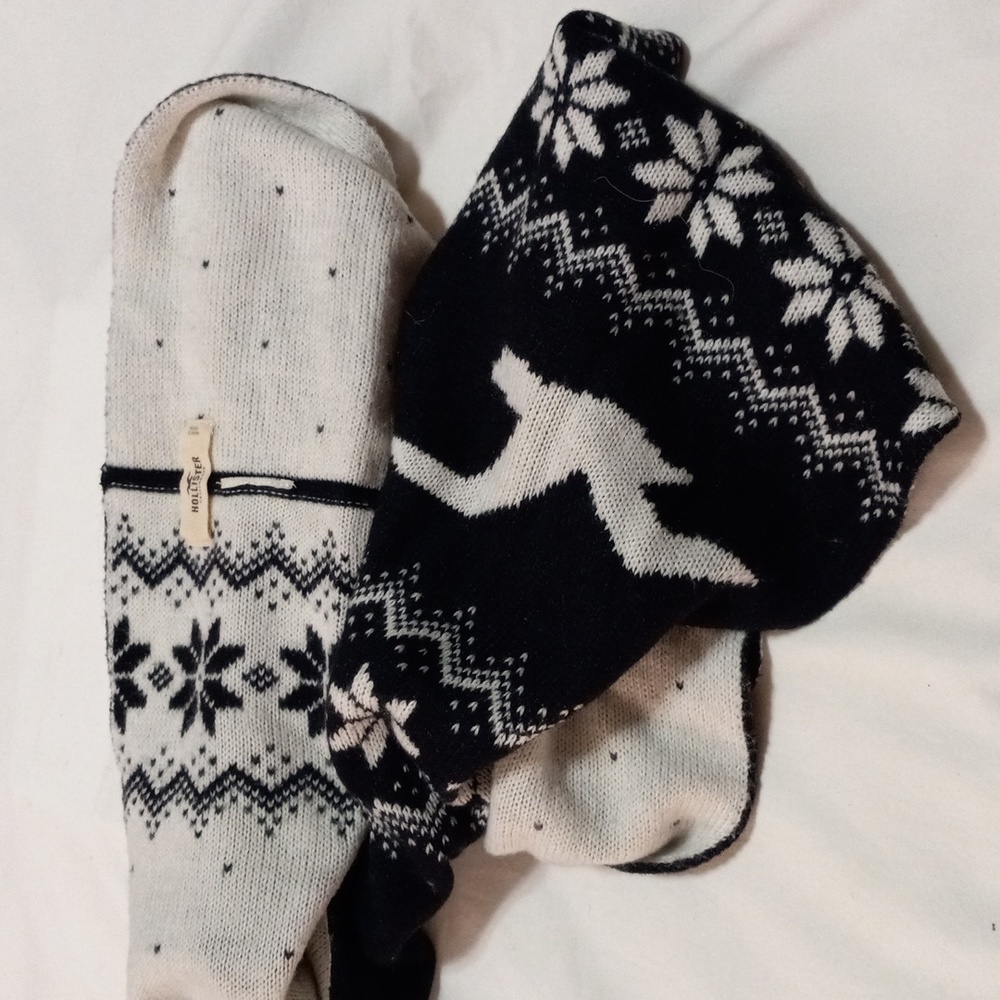 Hollister Reversible Infinity Scarf